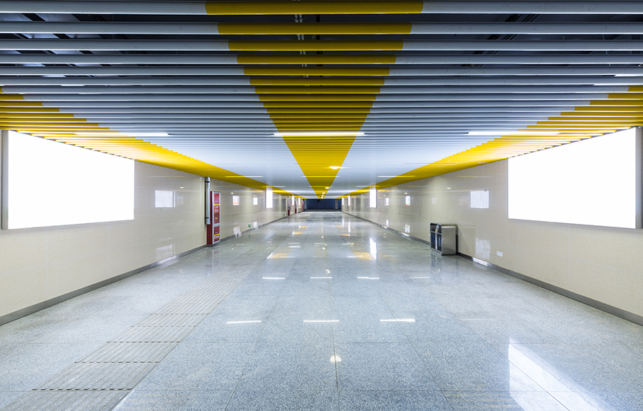 Innovative Installationsstrukturen steigern die Effizienz der integrierten Deckeninstallation erheblich