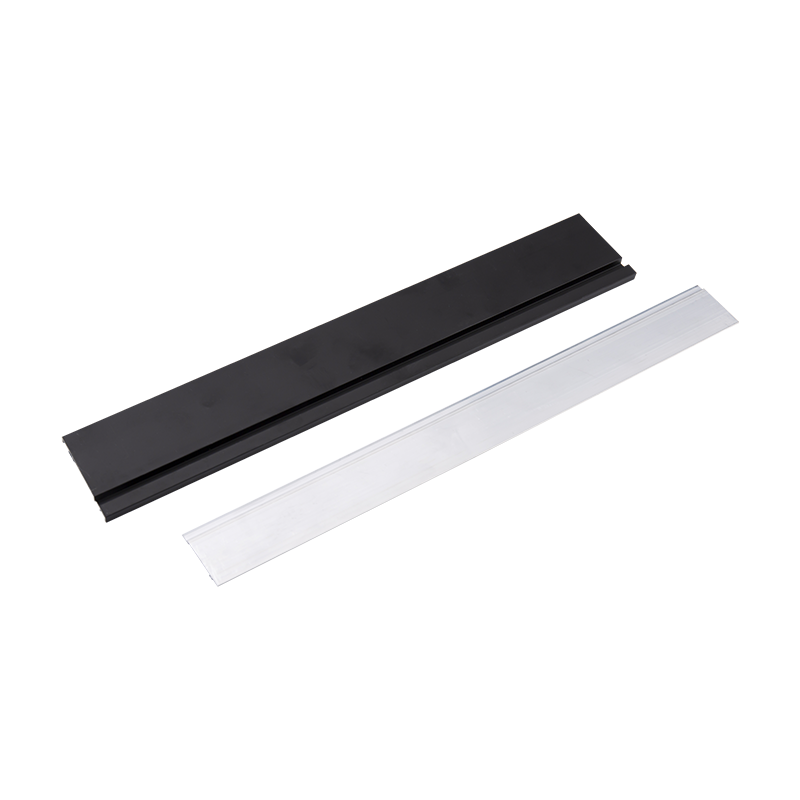 Dezent matte Zierleisten für Fußleisten